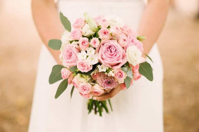Bouquet de mariée rond rose